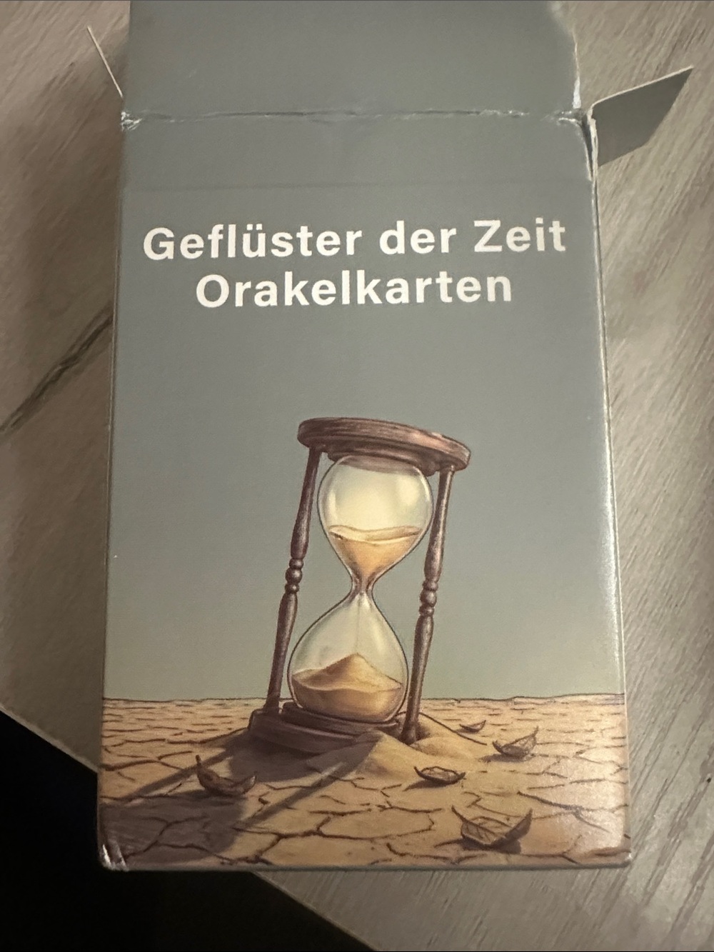 Geflüster der Zeit Orakelkarten - Tarot Hourglass Illustration, Blue Gradient